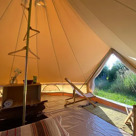 Waldquartier Naschgarten Zelt *