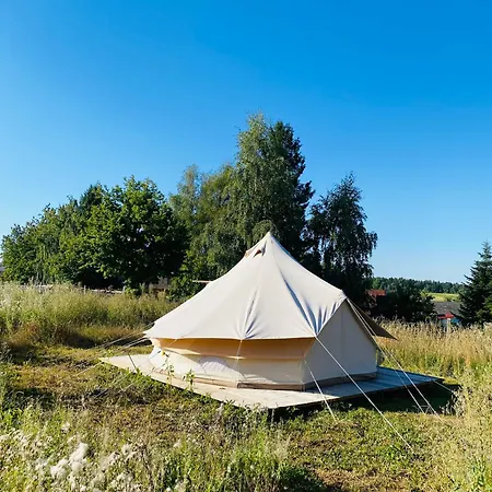 Waldquartier Naschgarten Zelt *