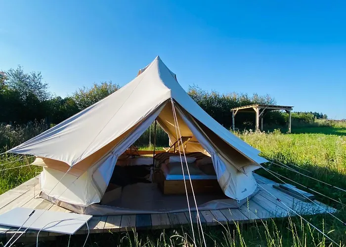 Waldquartier Naschgarten Zelt Luxuszelt Kautzen